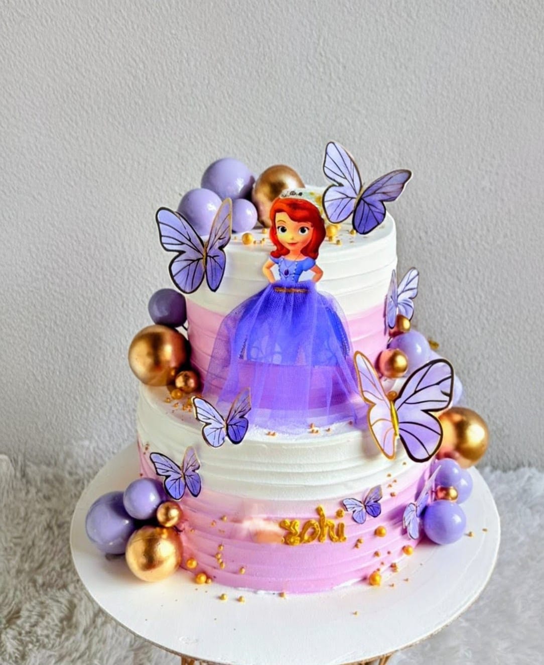 Caketown Treats custom cake 8