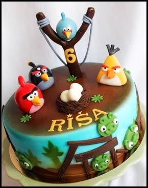 Angry  Birds  Protecting  Eggs  Theme  Cake